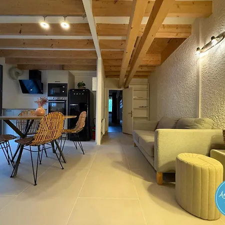 The Bergerie T3- View Mountains Apartment *